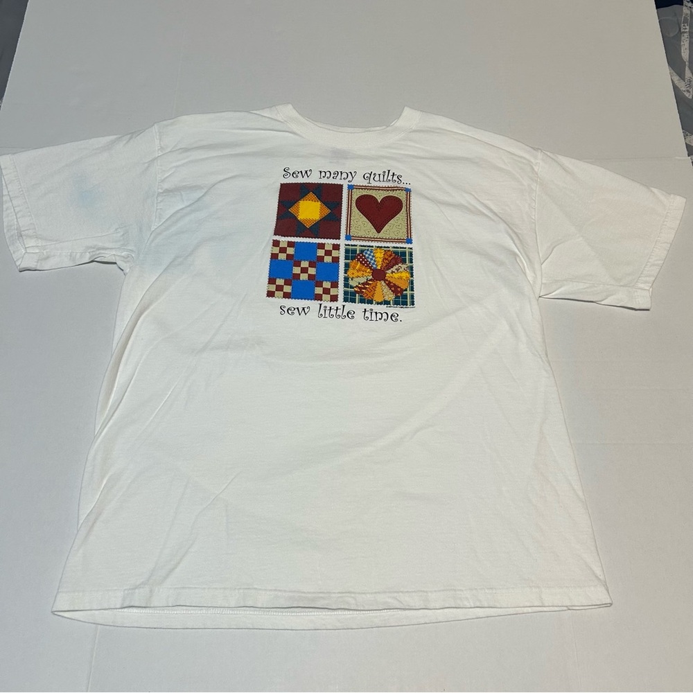 Vintage Gildan Sew Quilts 2001 Shirt